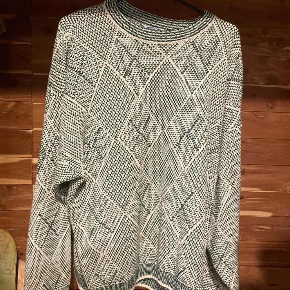 Green sweater handmade XL